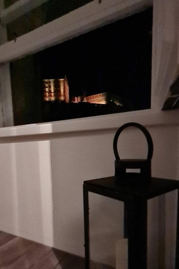 Appartamento Castle Terrace 1 Bed Looking Onto Castle - Sleeps Upto 4 Edimburgo